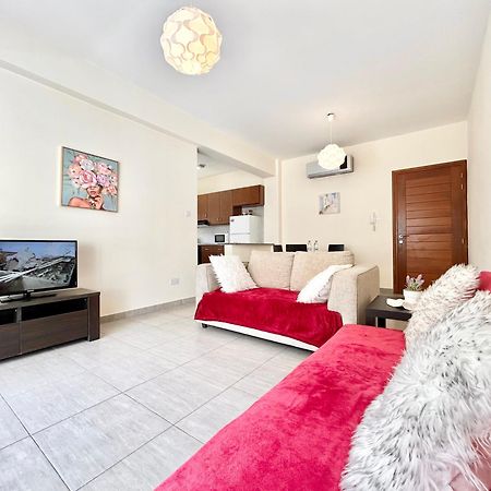 Paphos Sun Julz Apartments On The Beach מראה חיצוני תמונה