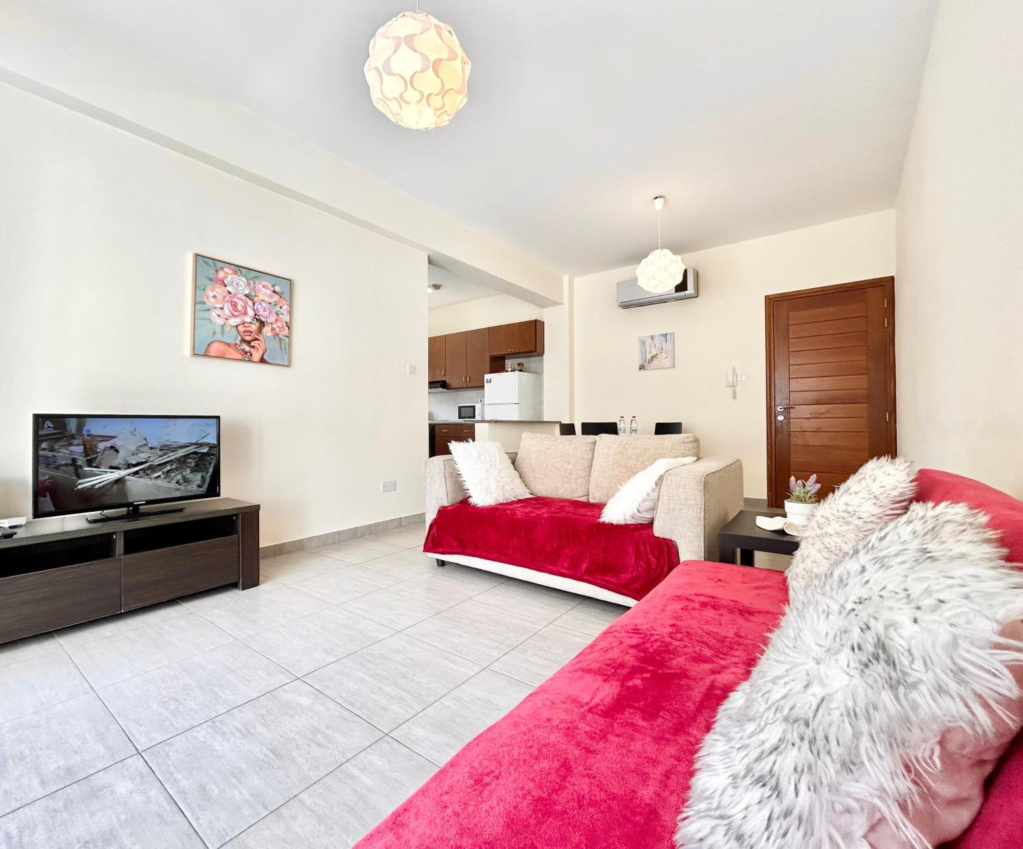 Paphos Sun Julz Apartments On The Beach מראה חיצוני תמונה