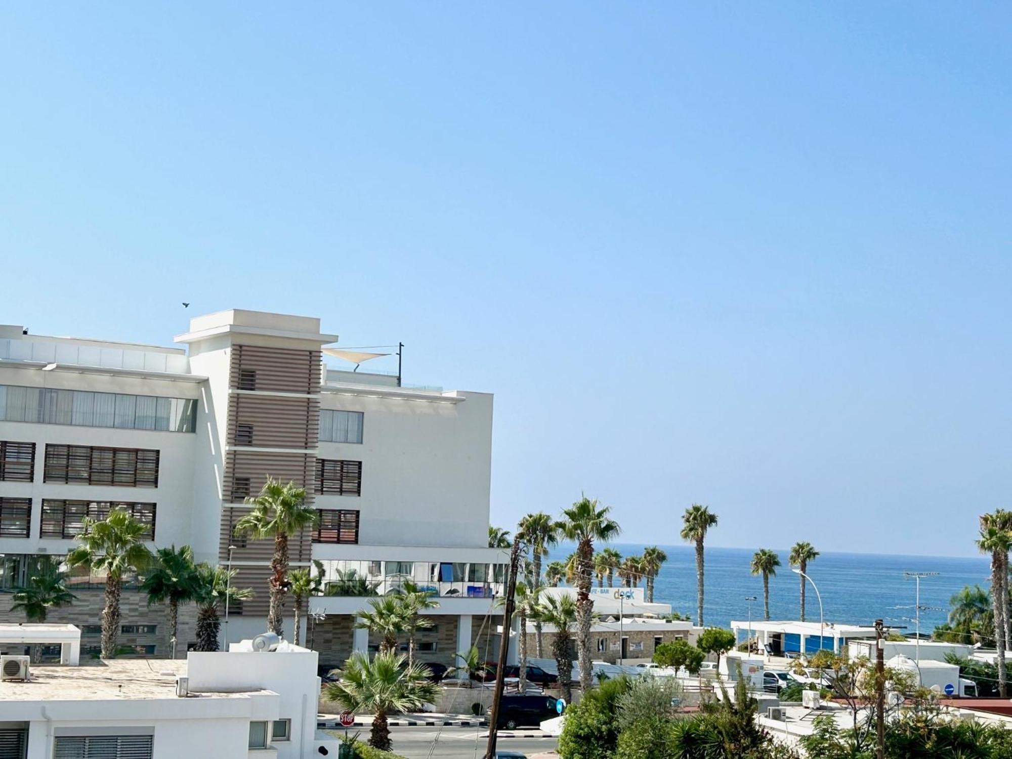Paphos Sun Julz Apartments On The Beach מראה חיצוני תמונה