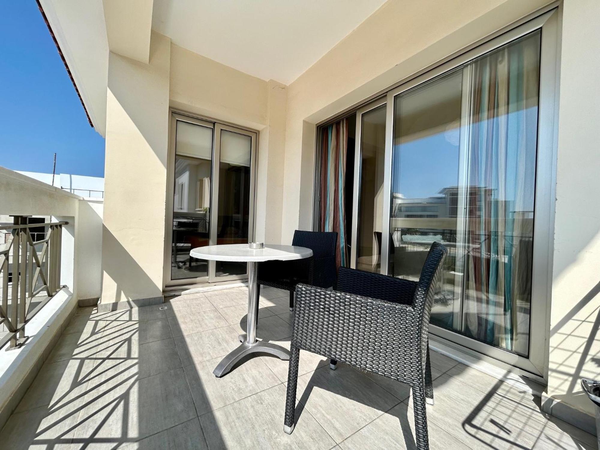 Paphos Sun Julz Apartments On The Beach מראה חיצוני תמונה