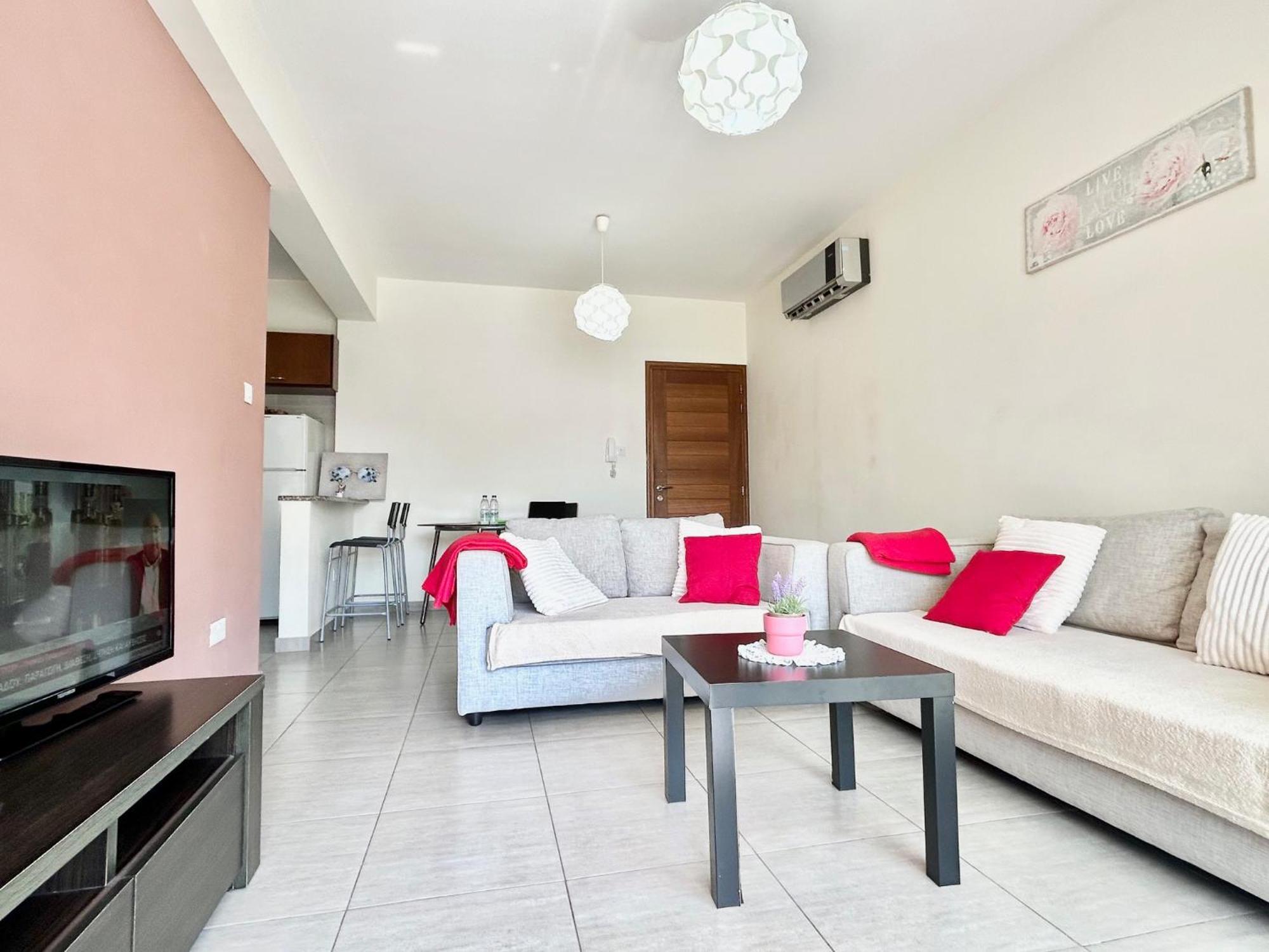 Paphos Sun Julz Apartments On The Beach מראה חיצוני תמונה