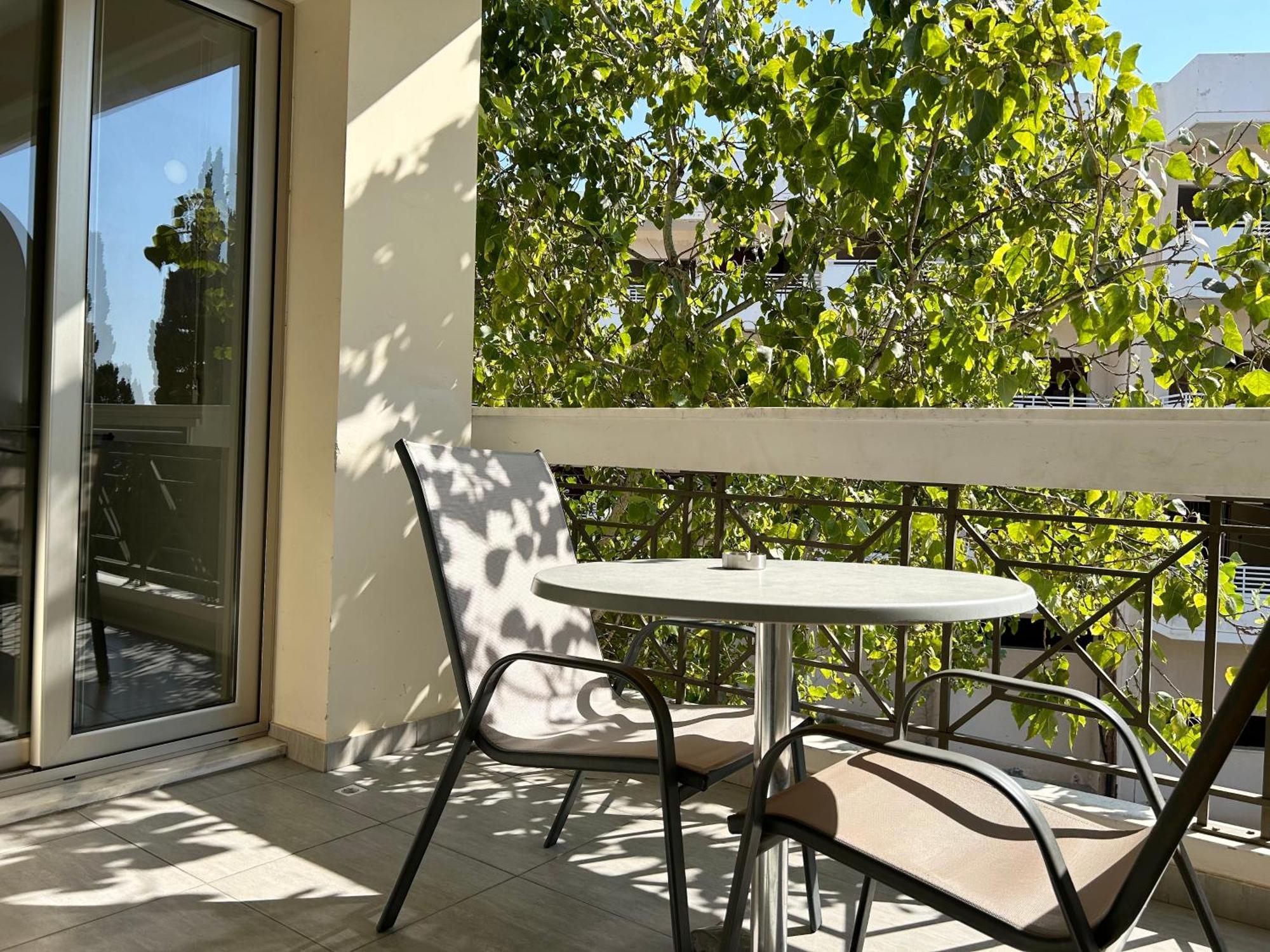 Paphos Sun Julz Apartments On The Beach מראה חיצוני תמונה