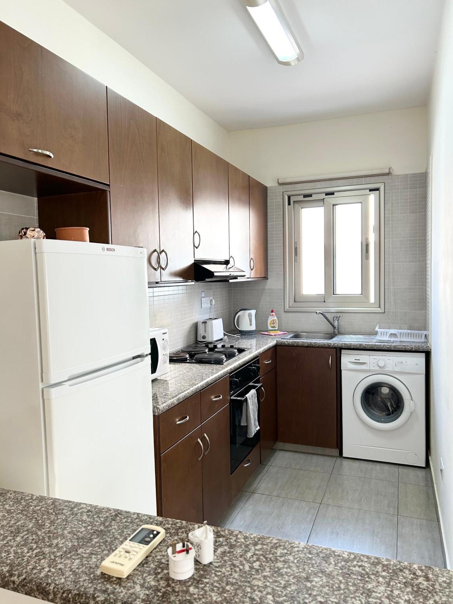 Paphos Sun Julz Apartments On The Beach מראה חיצוני תמונה